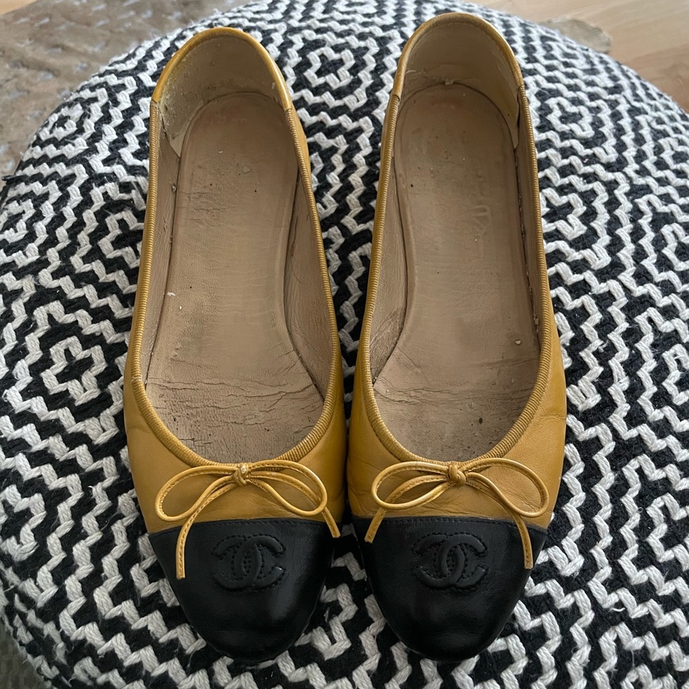 Authentic Chanel Two-Tone Ballet Flats
